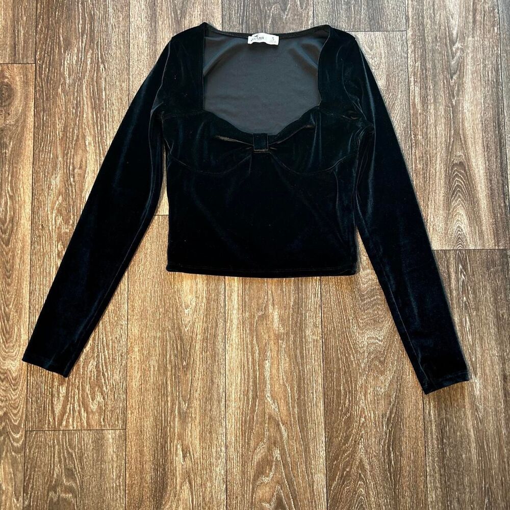 Hollister Black Velvet Knot Front Crop Top